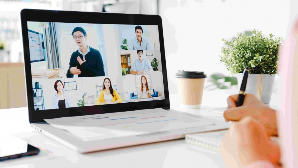 Apakah Google Meet Adalah Software Video Conference Terbaik? | TopKarir.com